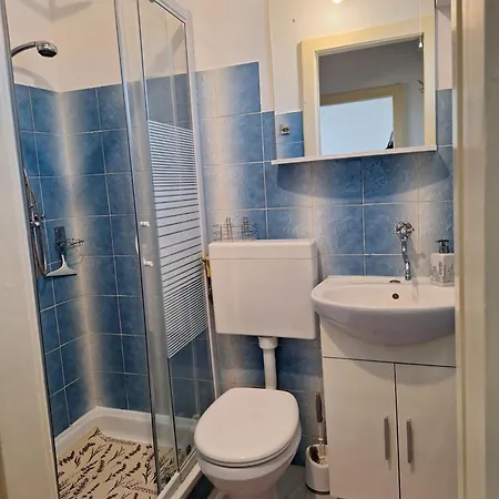 Apartman Karmen *